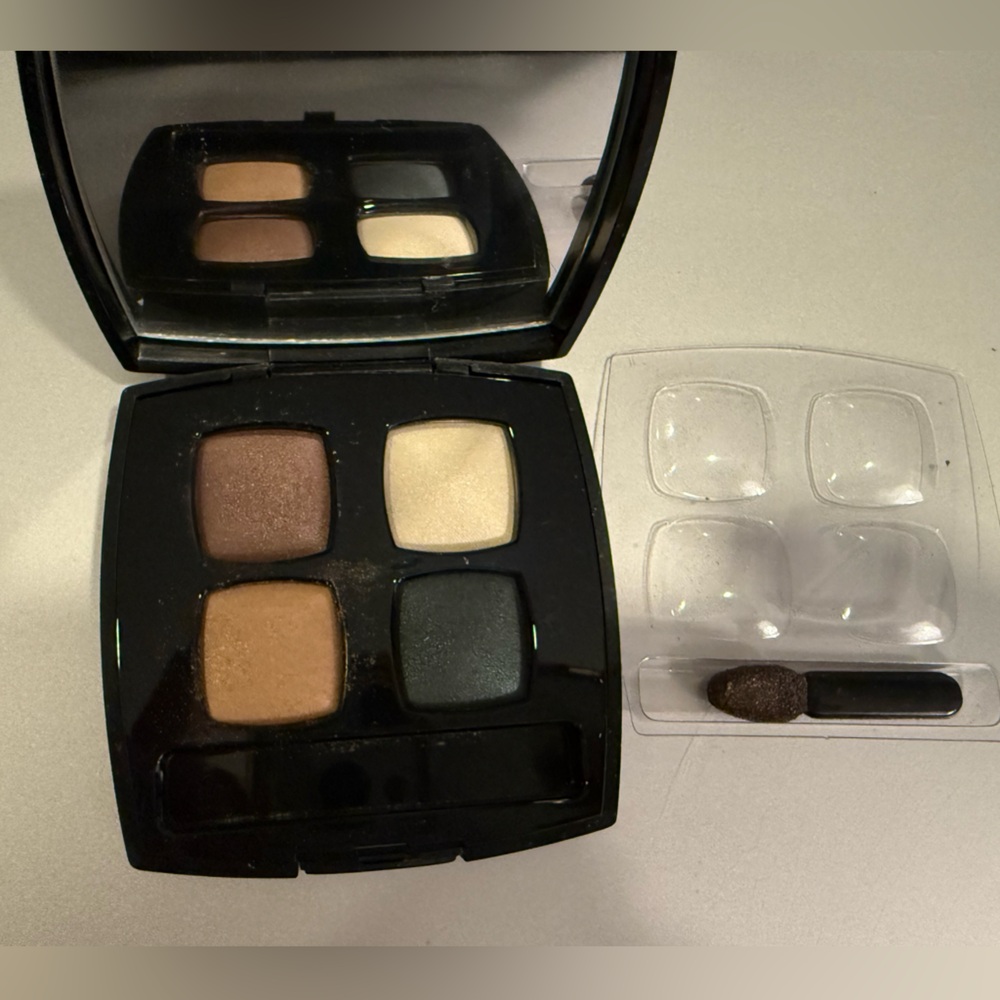 CHANEL quadra eye shadow Les 4 Ombres Quadra Eye Shadow in Reflets D'Ombre EUC